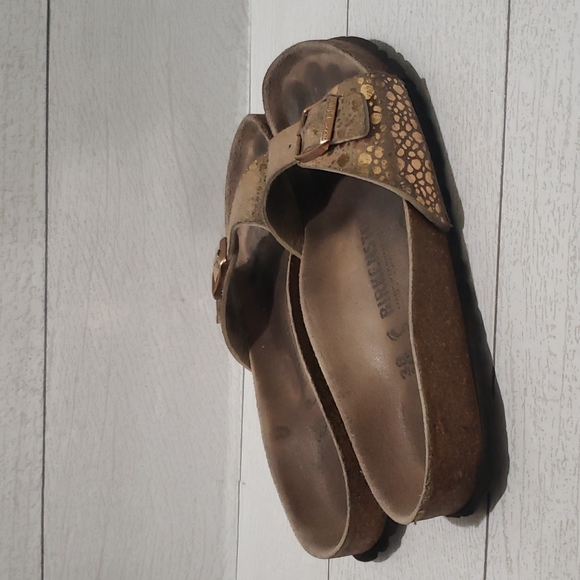 Birkenstock 38 gold rose metallic slide sandals - Picture 2 of 6